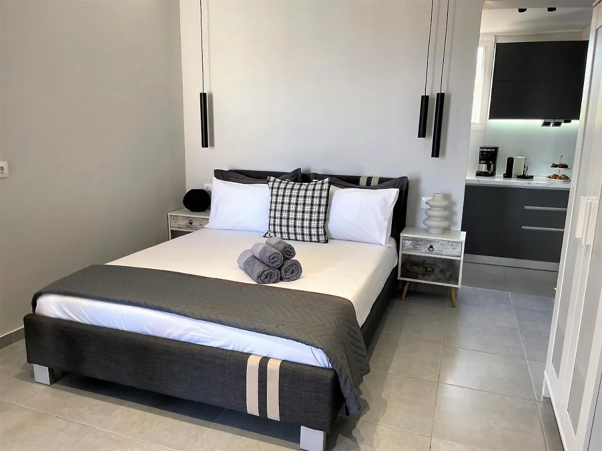 Athina'S Apartments & Studio Nikiti