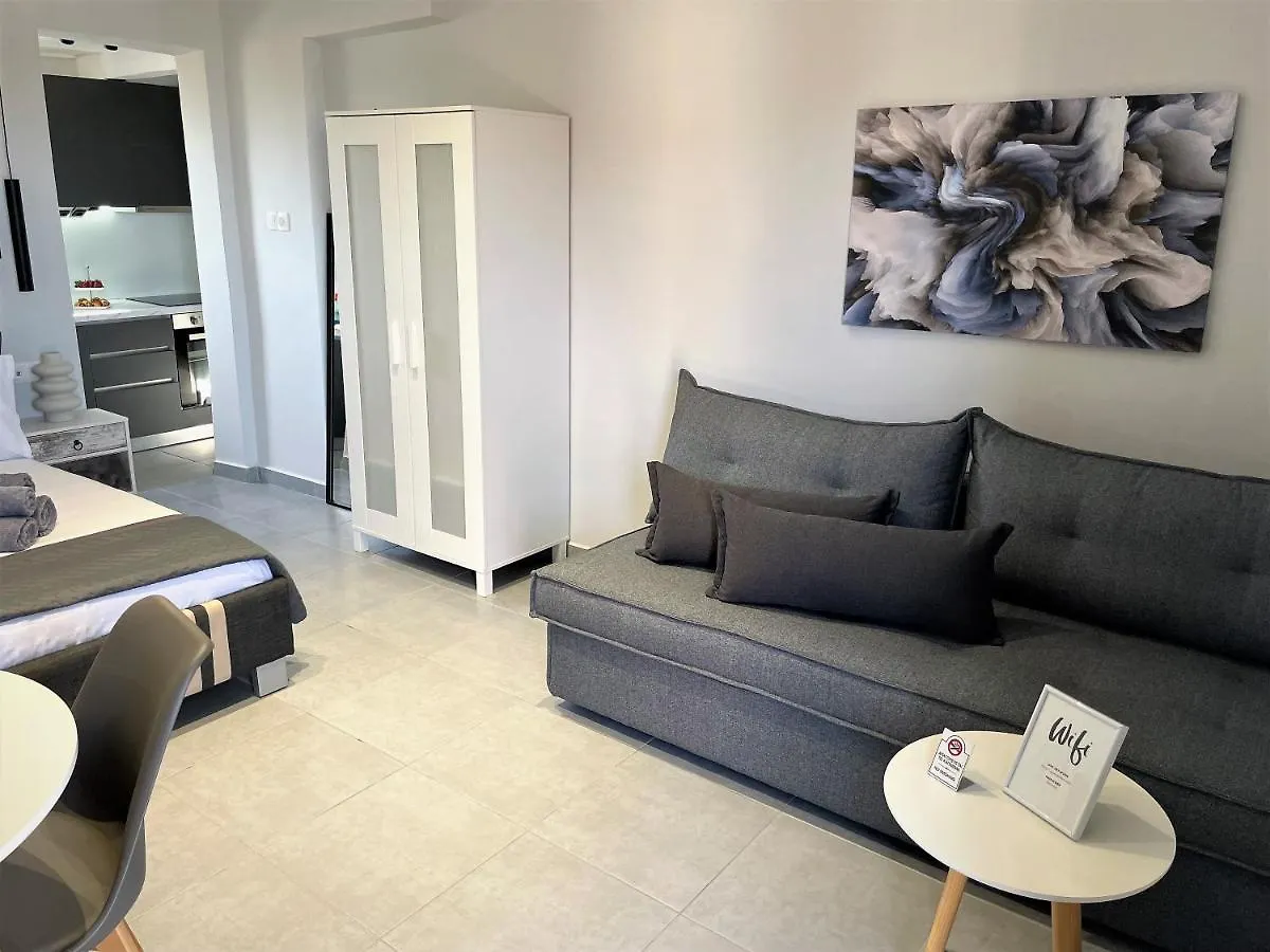Athina'S Apartments & Studio Nikiti